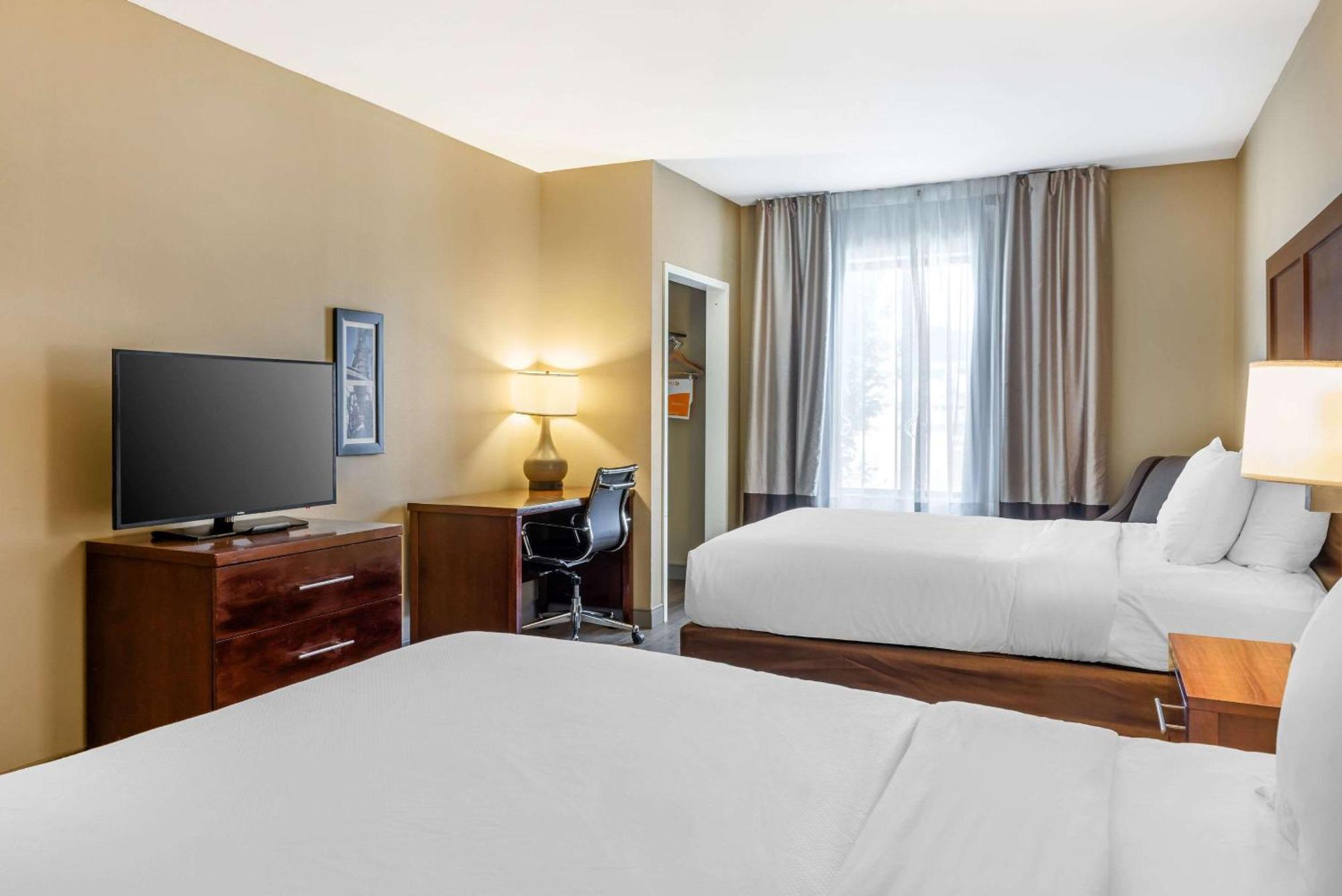 Comfort Inn & Suites At Crossplex Village Birmingham Bagian luar foto